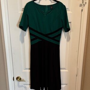 Chic Green and Black Midi Dress